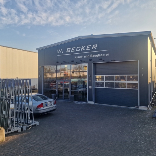 Gewerbe- und Produktionsgebäude