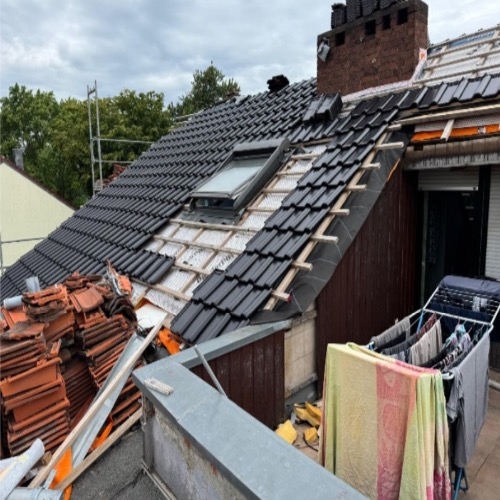 Bauabnahme nach Dachsanierung inklusive Gutachten (Mängelfeststellung)