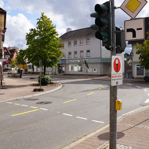 Umleitungsverkehr im Bereich Rottweiler Straße 1, OT Sulgen